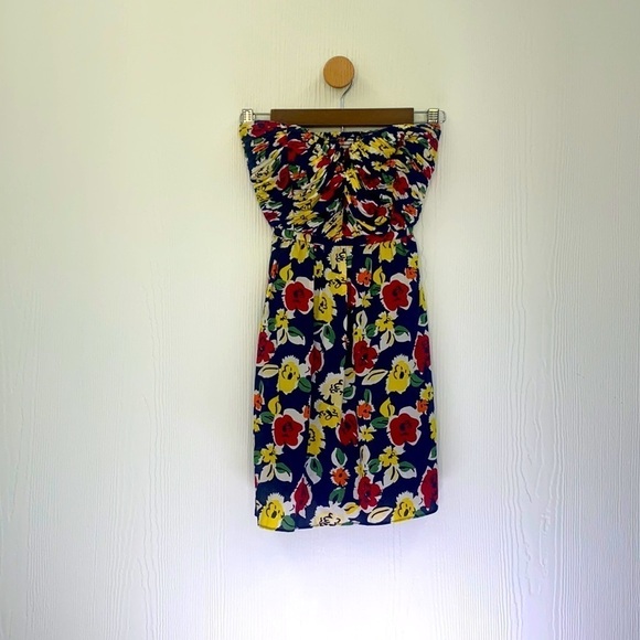 Urban Outfitters - Kimchi Blue Floral Strapless Mini Dress Size XS - Picture 1 of 13